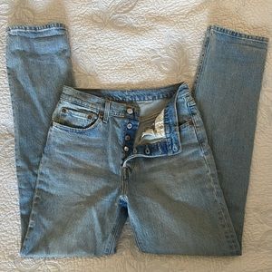 501 levi’s straight leg jeans